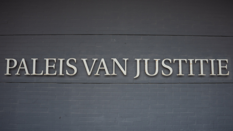 Leidschendammer ontkent schuld in zaak rond miljoenen naar Gaza