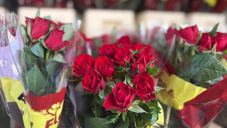 Zet jouw buurtheld in het zonnetje met een Buurtbloemetje