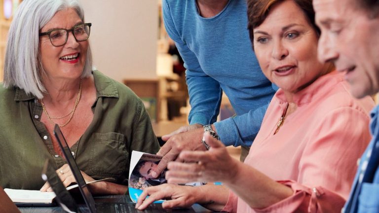 Bibliotheek Pijnacker start oefenplek voor taal en computer
