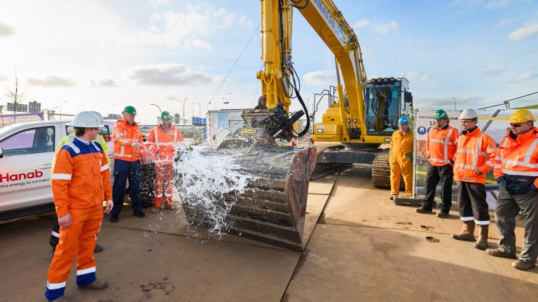 WarmtelinQ start aanleg warmtetransportleiding tussen Rijswijk en Leiden