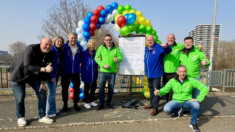 [VIDEO] Rijswijks Belang en Hart voor Den Haag tekenen intentie voor tunnel Prinses Beatrixlaan