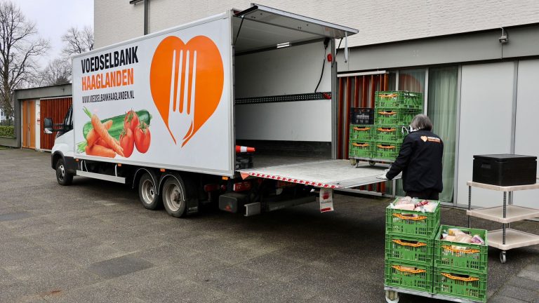 Uitgiftepunt Voedselbank Rijswijk sluit, partijen pleiten voor voedselbankwinkel