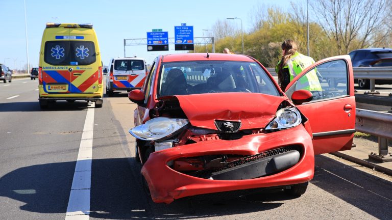 Trein richting Den Haag via Rijswijk ontruimd na melding explosieven