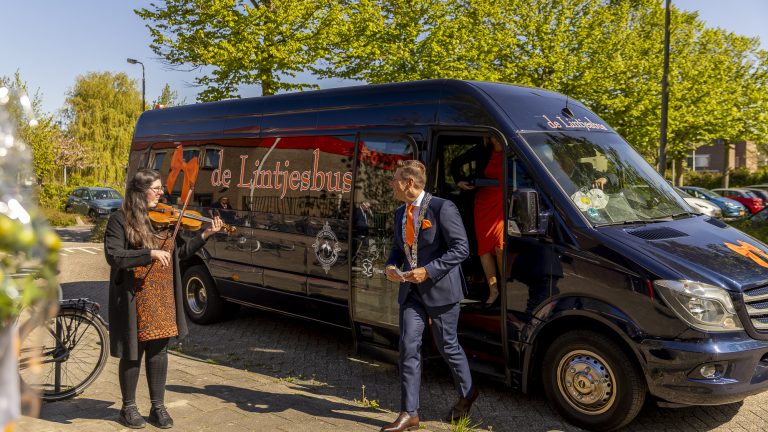 Zestien lintjes voor inwoners van Pijnacker-Nootdorp