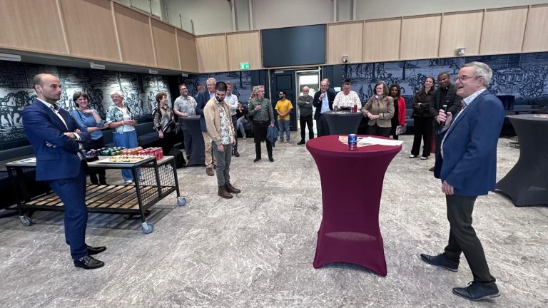 SchuldHulpMaatje Rijswijk viert vijfjarig jubileum met groeiend vrijwilligersnetwerk