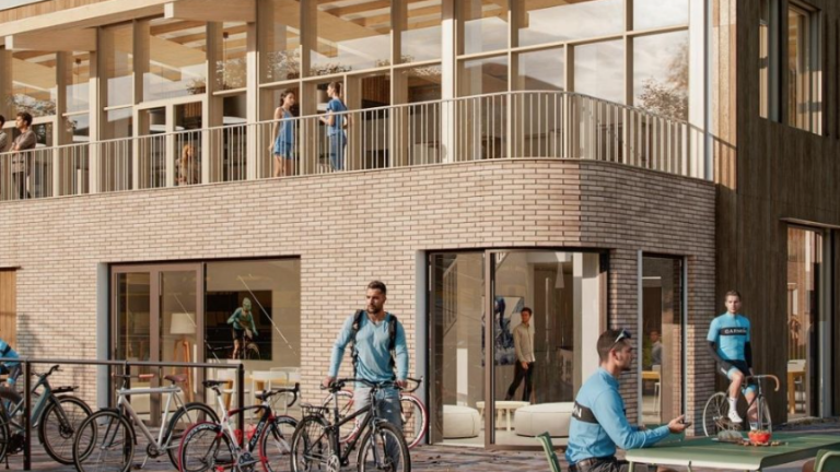 Eerste heipaal geslagen voor multifunctioneel sportpark Elsenburg