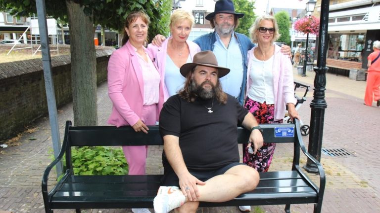 Bankjes laten geschiedenis van Leidschendam-Voorburg tot leven komen