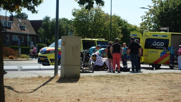 Vrouw gewond na botsing met rolstoelfiets op Sijtwenderotonde