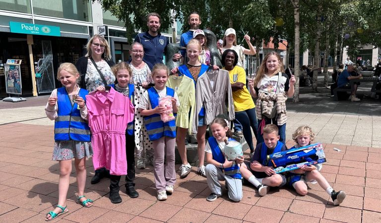 Kinderen ruilen erop los voor het goede doel in De Bogaard