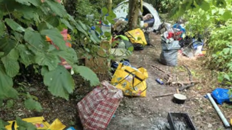 Tentenkamp aangetroffen in Julianapark Rijswijk