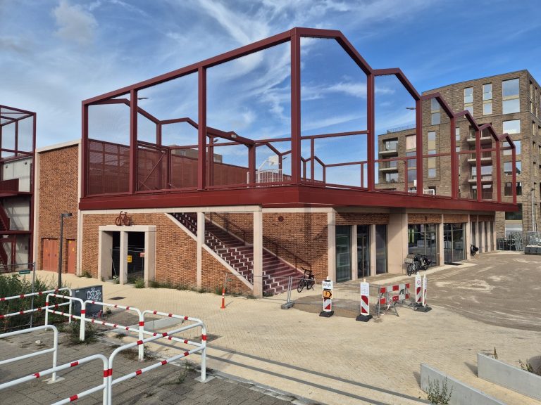 Nieuw multicourt in WijCK klaar voor jonge sporters