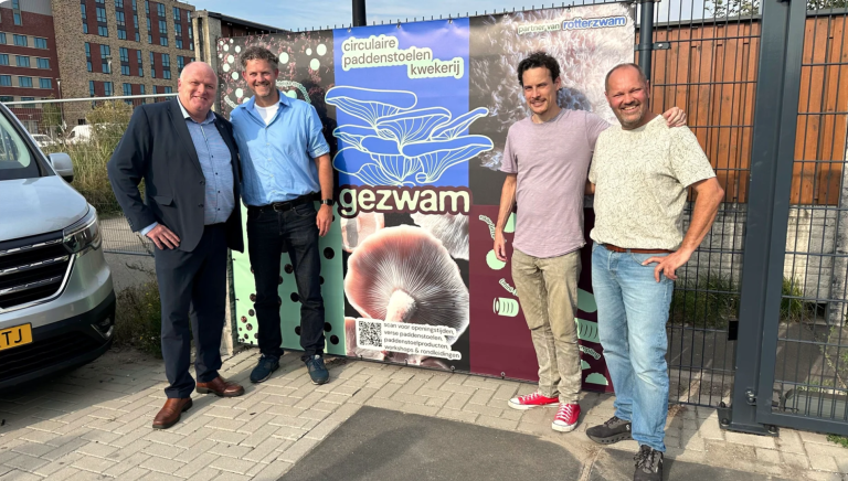 Paddenstoelenkwekerij GeZwam officieel van start in Rijswijk