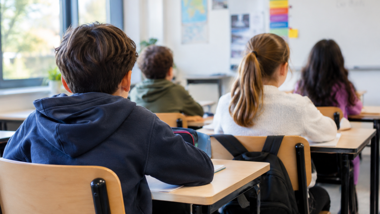 Rijswijk geeft 13 kinderen met autisme alsnog taxivervoer naar school