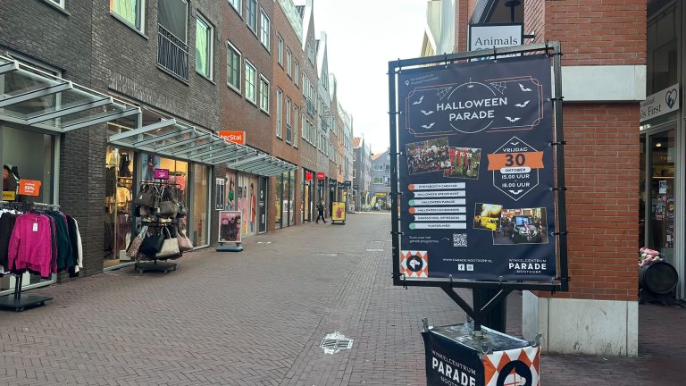 Halloween-spektakel in Nootdorp met vuurshows en griezelige optocht