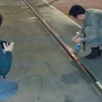 Jongens maken Rijswijkse rails schoon