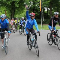 Deelnemers aan ReTour Rijswijk fietsen tegen ALS spierziekte
