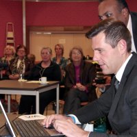 Wethouder Lugthart opent Vrijwilligersacademie