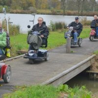 Scootmobielers aan de erwtensoep