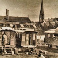Woonwagens bij de Oude Kerk in Rijswijk