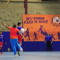 Zaalvoetbaltoernooi ‘Word KiKa de baas’ in De Schilp