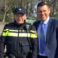 Wethouder Lugthart bij bewoners Steenvoorde Noord