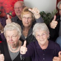 Flatcoach Steenvoorde geeft ouderen een steuntje in de rug