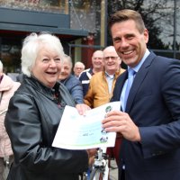 Idee-cheque voor flatcommissie Titus Brandsmaflat