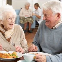 Rijswijkse 80-plussers  gaan samen lunchen