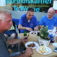 Met elkaar barbecueën in Te Werve