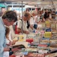 Dorcas boekenmarkt voor hulp Syrische vluchtelingen