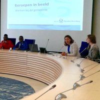 Leerlingen SOB op bezoek bij de gemeente