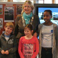 Burgemeester Ravestein opent expositie Meestervervalsers