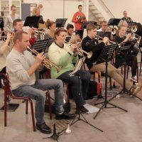 Show- en Marchingband en Mannenkoor concerteren