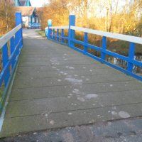 Bruggetje en steiger moeten toch verdwijnen