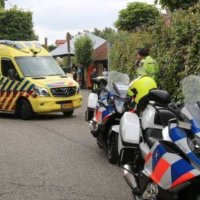 Man onwel op terras Drievliet
