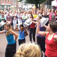 Burgemeester Michel Bezuijen opent Zomerfeest