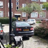 Auto blokkeert de stoep