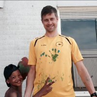 Kids verven niet met kwast maar met voetbal
