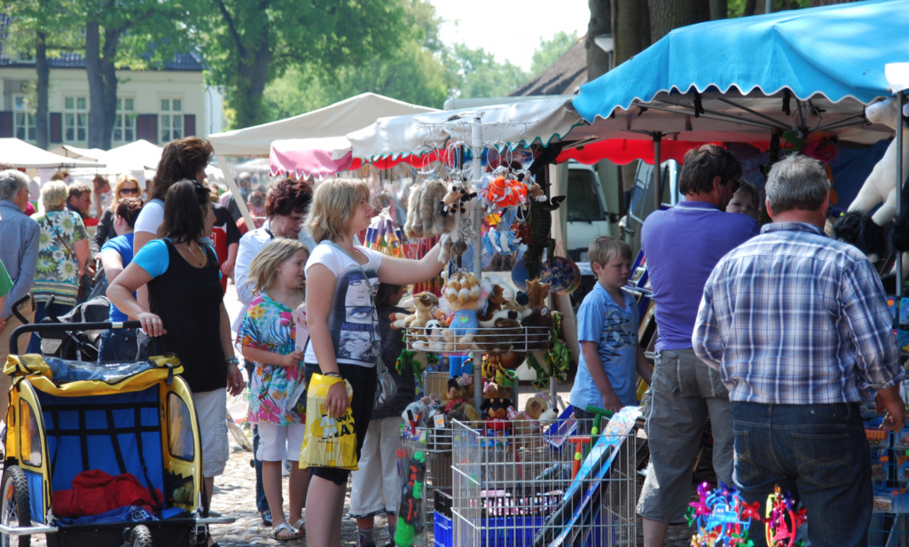 Braderie op de Margrietsingel