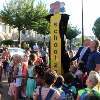 Wethouder Van Hemert opent schoolzone De Melodie