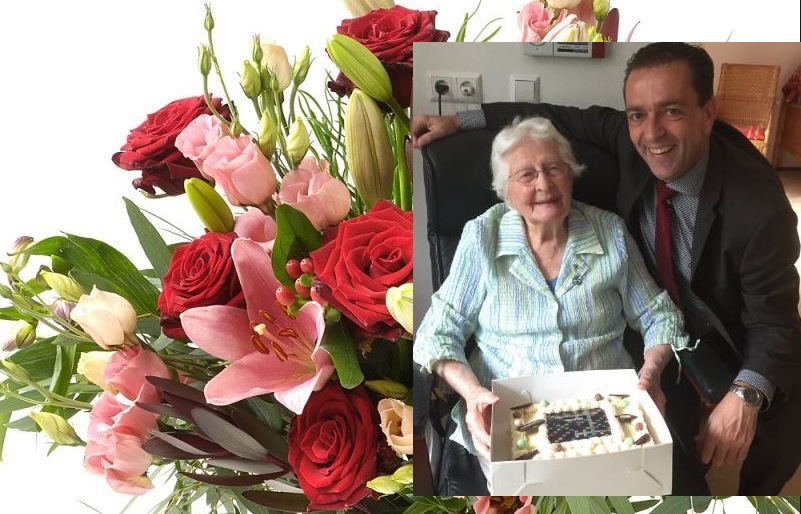 Burgemeester Bezuijen op bezoek bij 106-jarige
