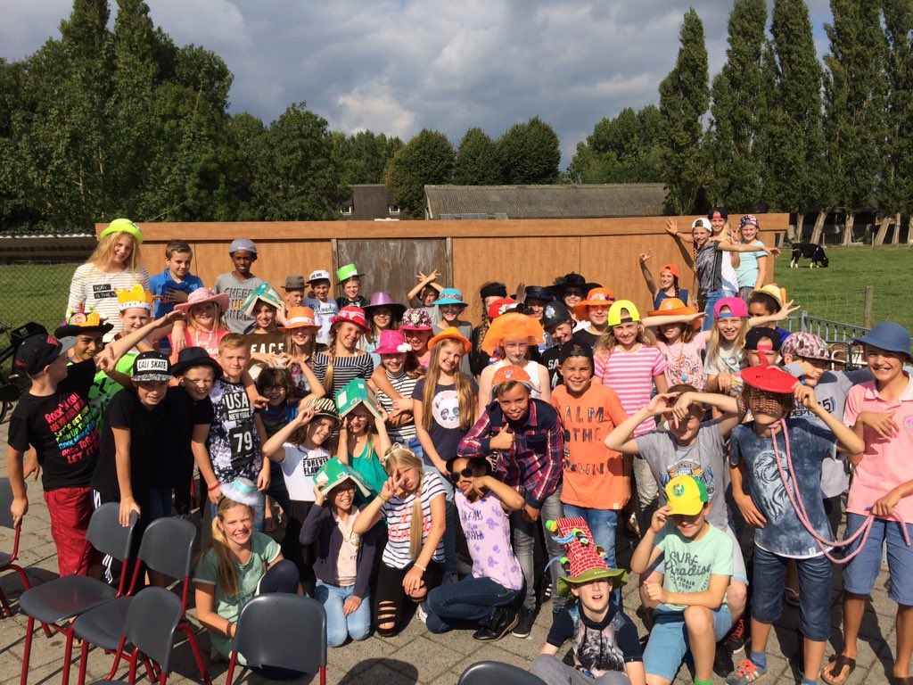 Hoedjesparade op Mariaschool