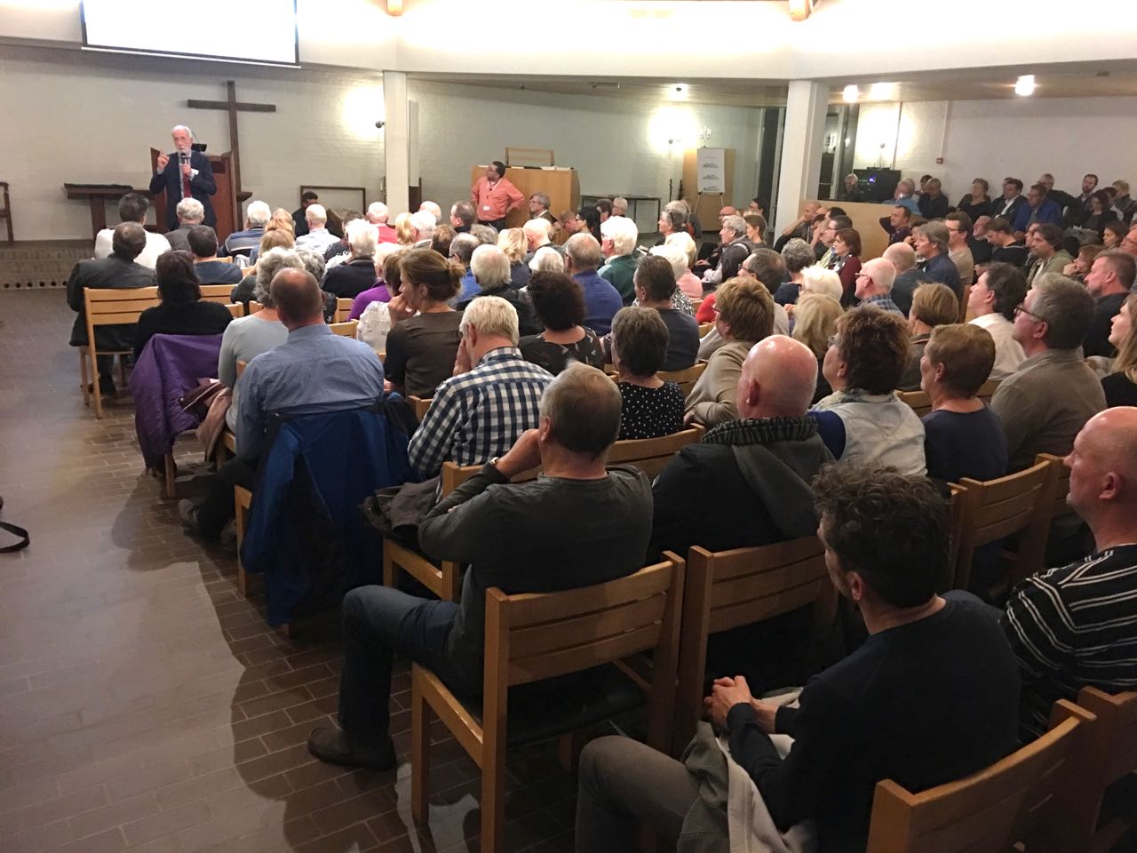 Heftige discussie tijdens infoavond over Omgekeerd Inzamelen