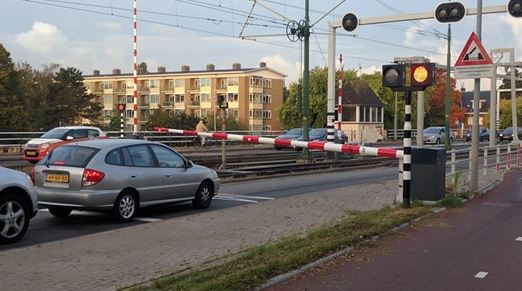 Slagboom Hoornbrug blijft dicht