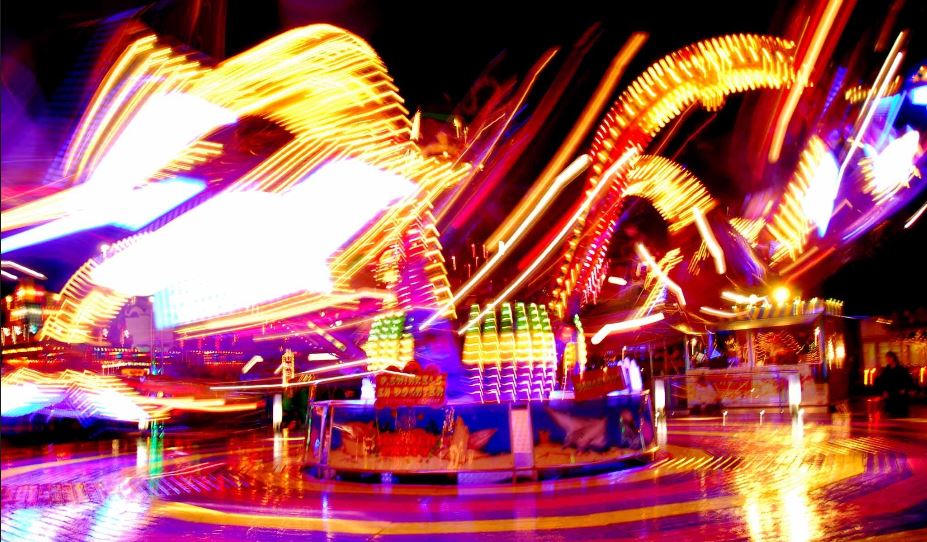 Kermis op weer middenterrein Beatrixlaan