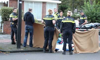 Maaltijdbezorger rijdt meisje aan