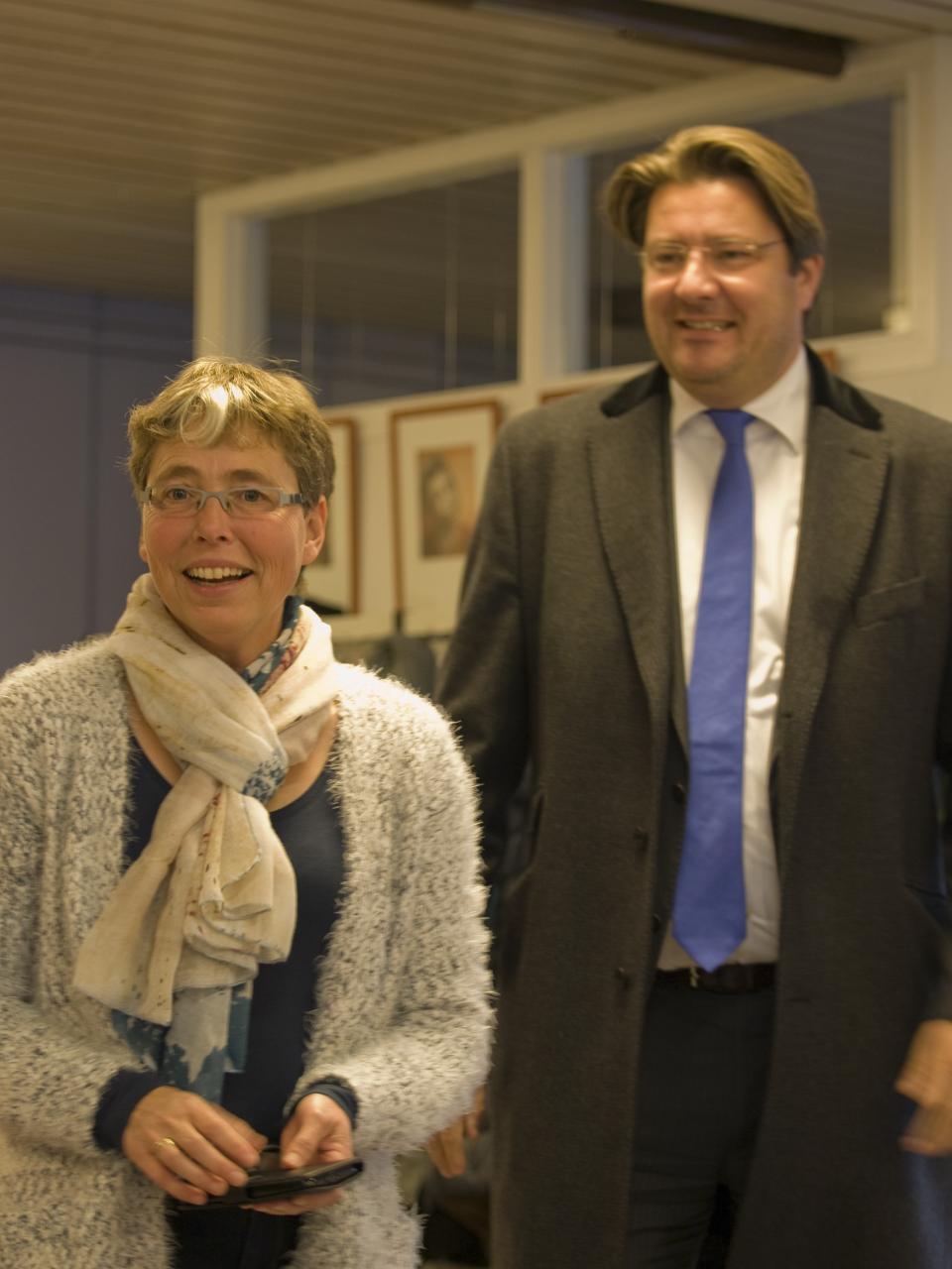 Zwanen weer op het nest
