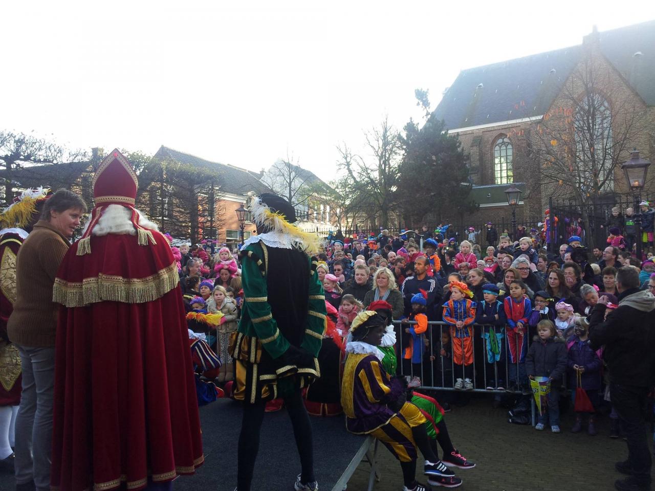 Sinterklaas logeert weer  in Oud Rijswijk