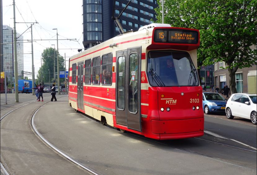 Aanrander in tramlijn 15 meldt zich bij politie