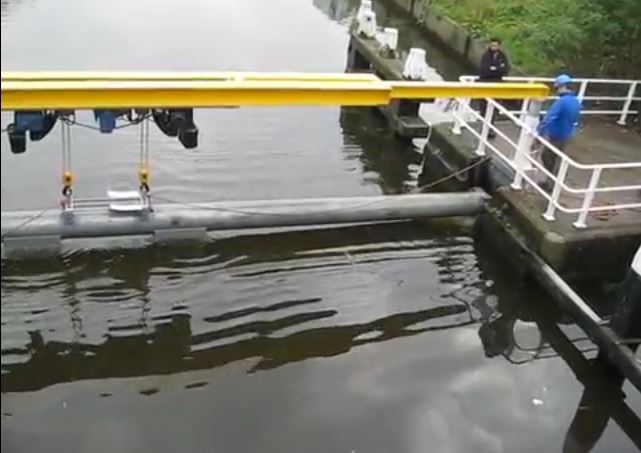 Test van de noodkering bij de Geestbrug